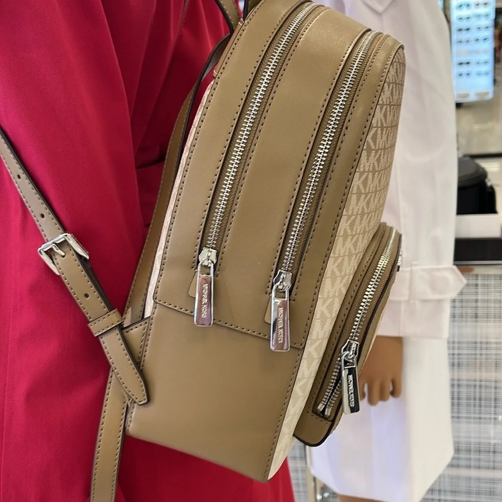 MICHAEL KORS Jaycee Medium Ombré Signature Logo Backpack
Husk
NWT - Picture 7 of 16
